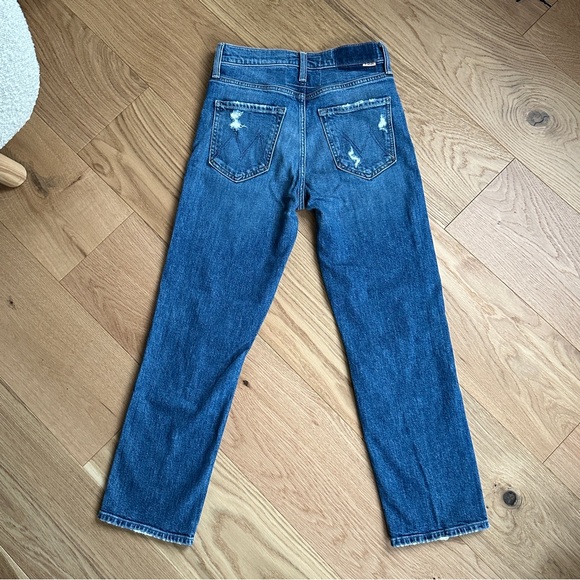 MOTHER The Tomcat Distressed Crop Jeans in Playing with Scissors Size 25 - Picture 4 of 11